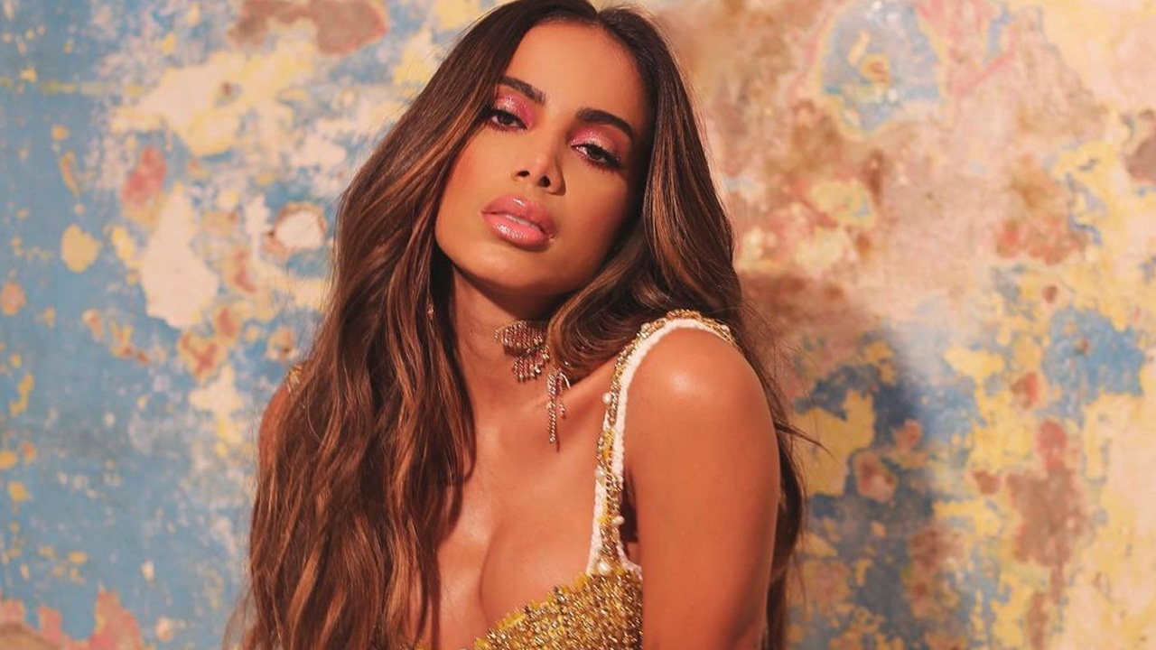 7 artistas que cumplen 30 años este 2023 1 Anitta