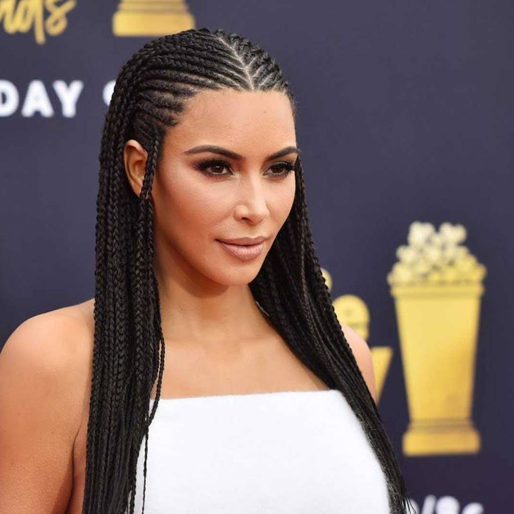 Famosas que se han sumado a este favorecedor peinado 2 Kim Kardashian