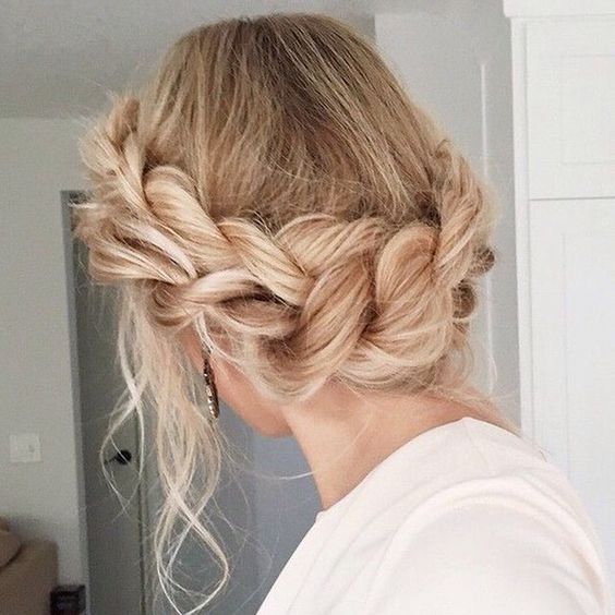 Peinados con corona de trenza 15