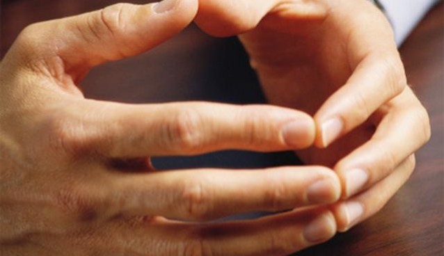 ¿Qué tanto sabes acerca del lenguaje corporal? 5 Puntas de los dedos unidas