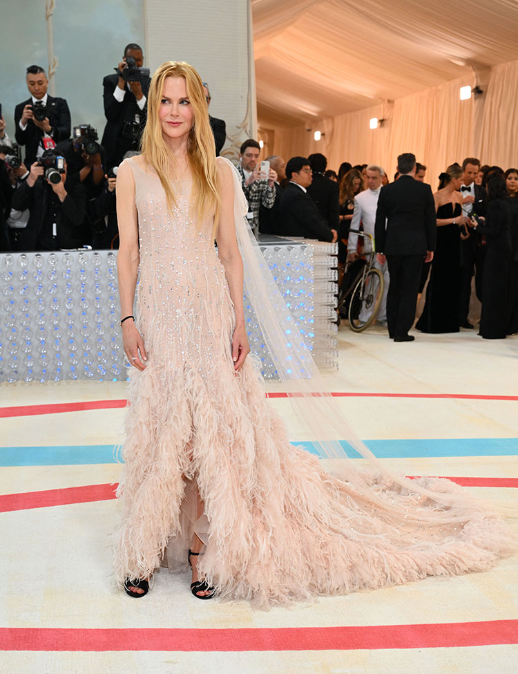 MET Gala 2023: los outfits de la alfombra más emblemática 8 Nicole Kidman Wore Chanel Haute Couture To The 2023 Met Gala