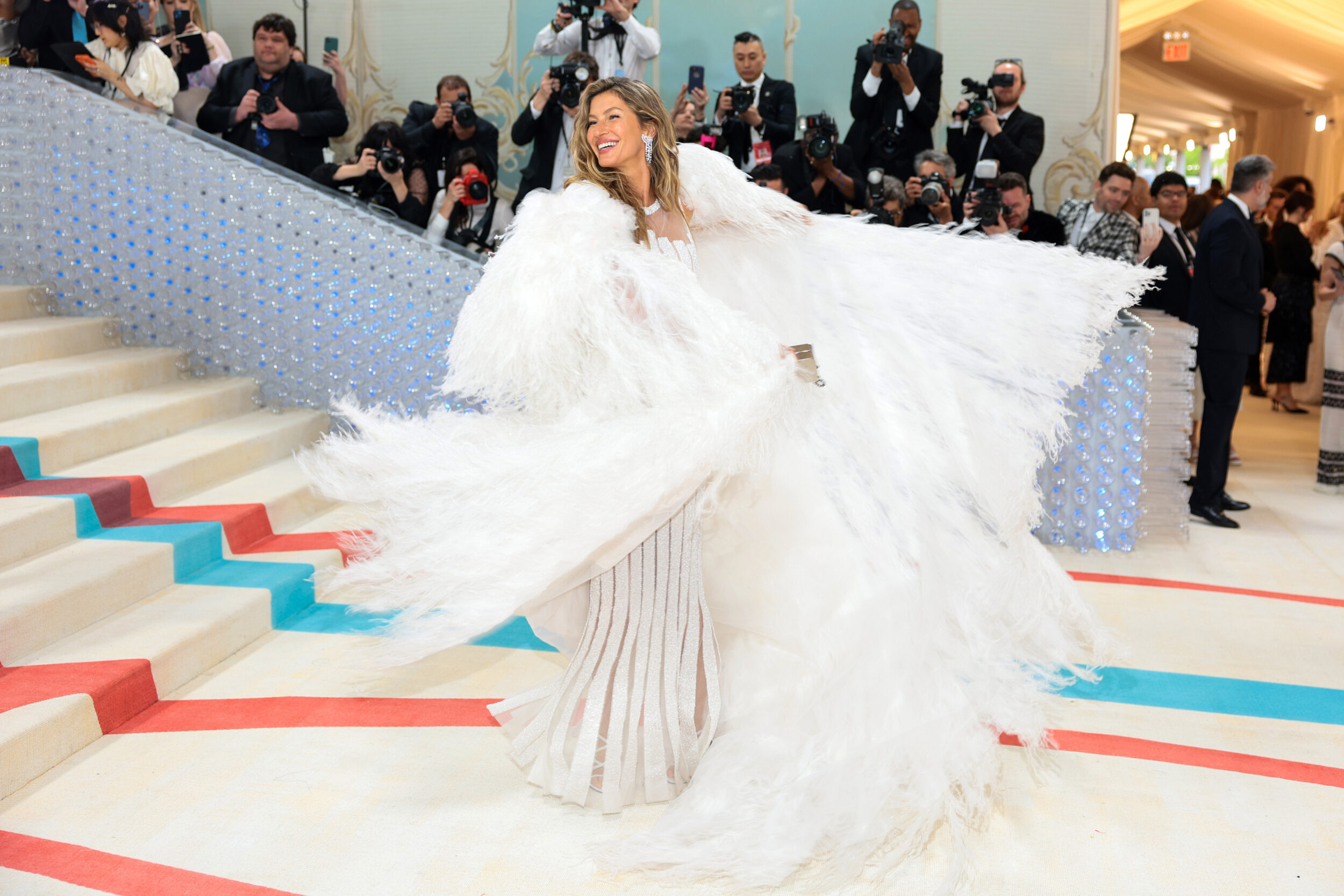 MET Gala 2023: los outfits de la alfombra más emblemática 15 gisele bundchen metgala 2023 today sk 230501jpg 41fc83