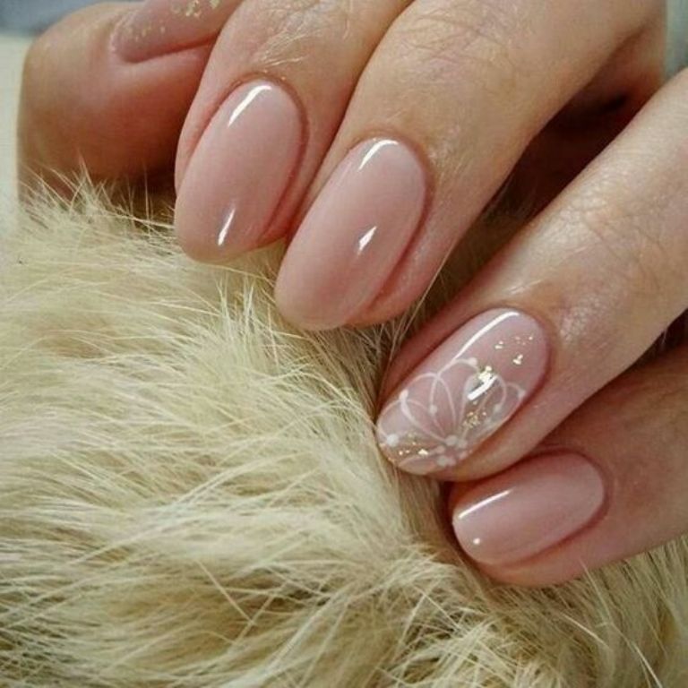 Lip Oil Nails