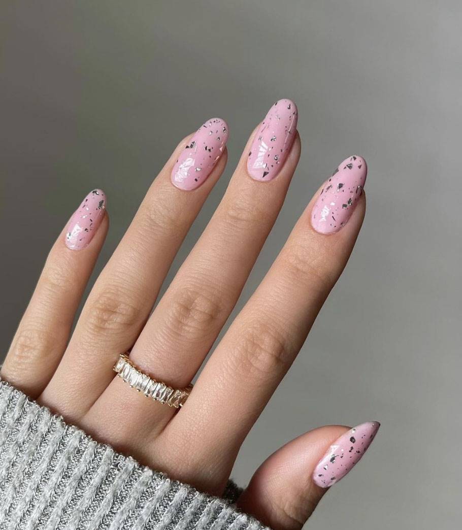 Estos son los colores de uñas en tendencia para este verano 2023 26 Colores de uñas