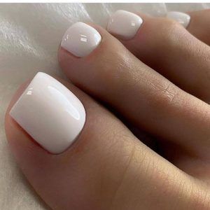 Colores de uñas en tendencia para exhibir unos pies elegantes 4 3b093566bc7e9e714e7b6511562d7310