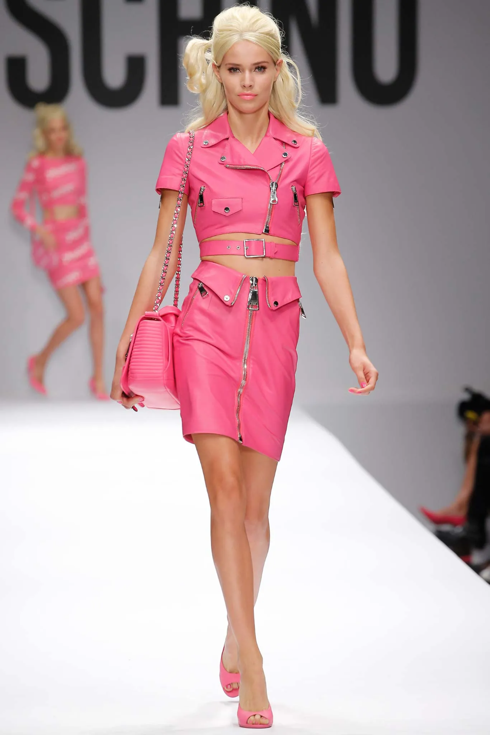 Barbiecore, cómo se lleva la tendencia de la moda rosa 10 barbiecore