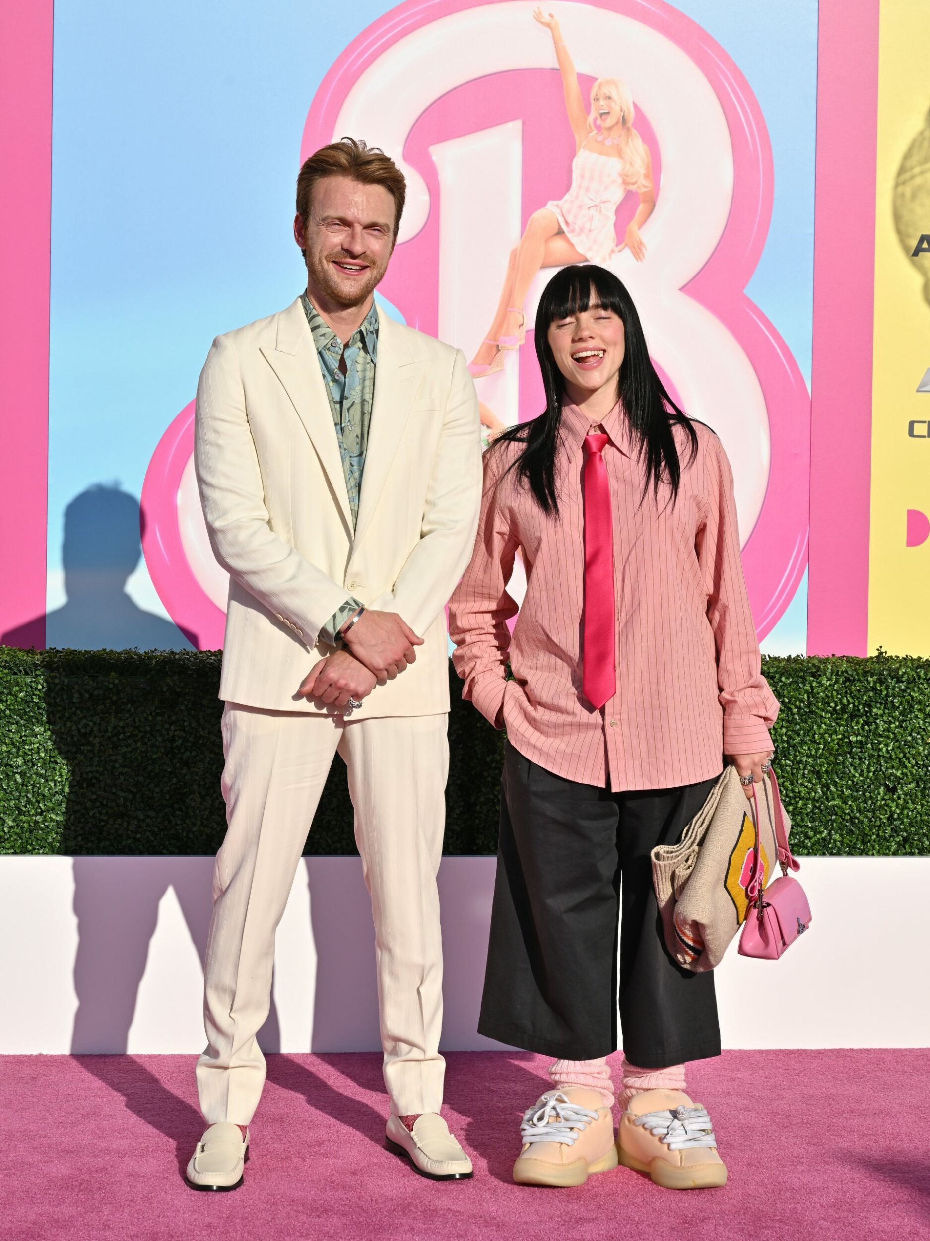 Todos los looks de la alfombra roja de la premier de Barbie 5 FINNEAS y Billie Eilish scaled 1