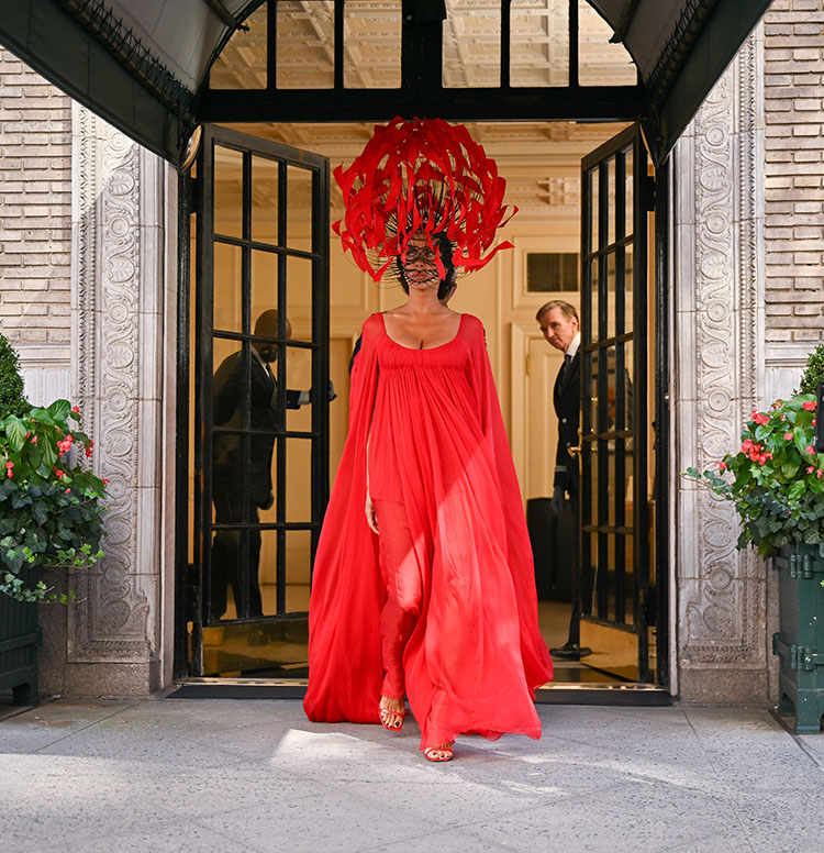 Nicole Ari Parker Wore Valentino For And Just Like That