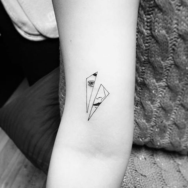 10 diseños de tatuajes minimalistas que son tendencia 17 image 94