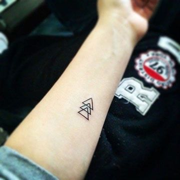 10 diseños de tatuajes minimalistas que son tendencia 16 image 95