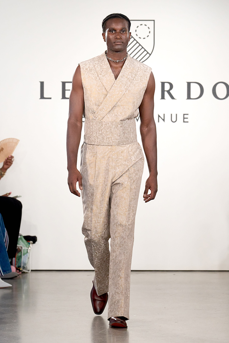 Leonardo Avenue S24 012