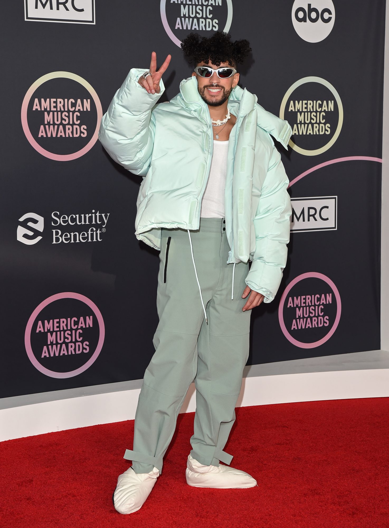 Bad Bunny y su evolución en la moda 13 bad bunny