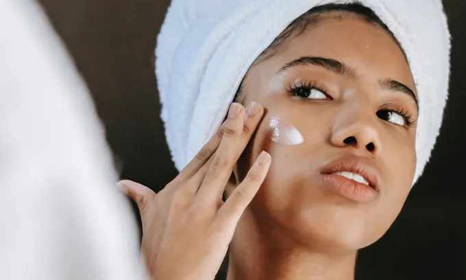 Aprende a aplicarte maquillaje paso a paso con estos trucos 2 Maquillaje