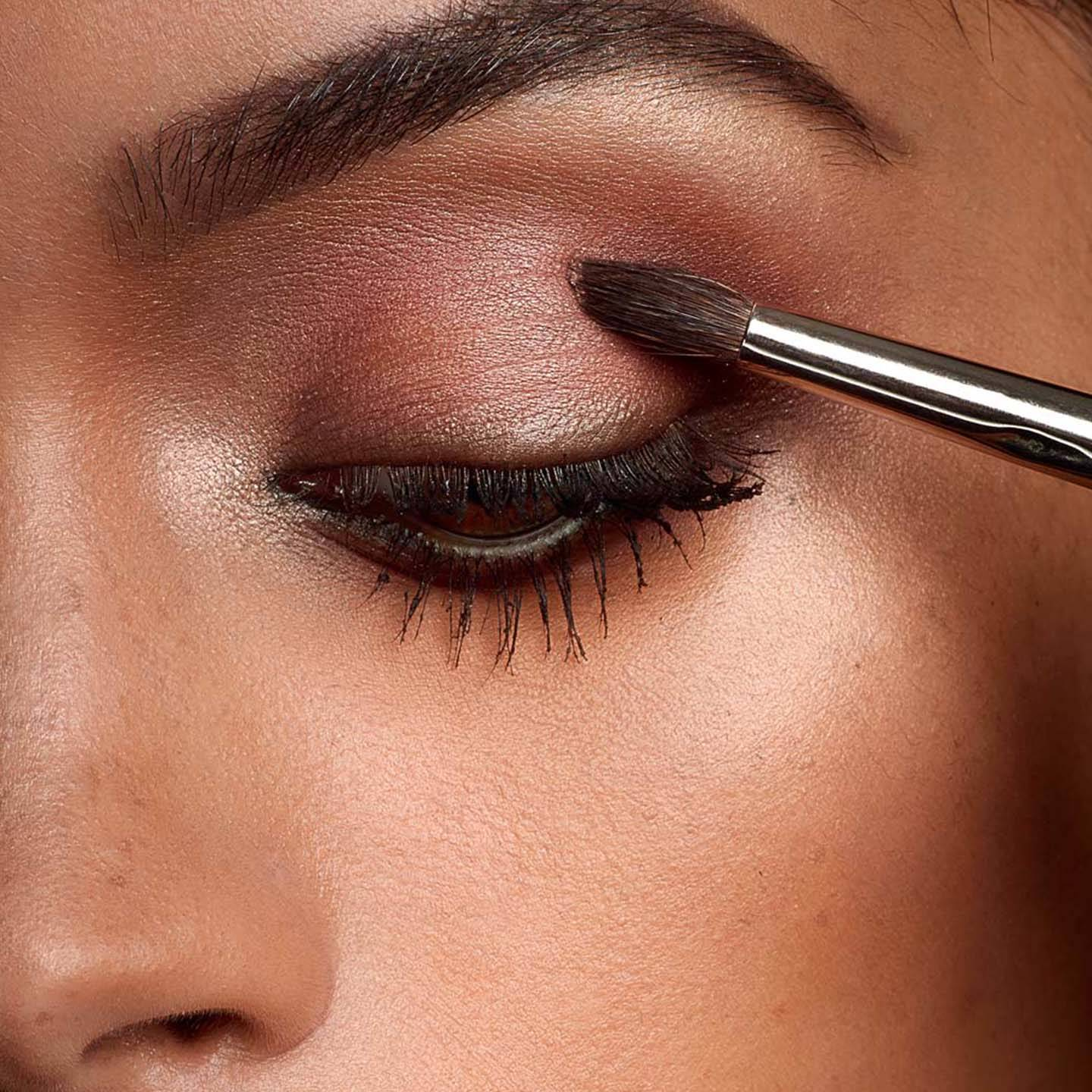 Aprende a aplicarte maquillaje paso a paso con estos trucos 11 image 58