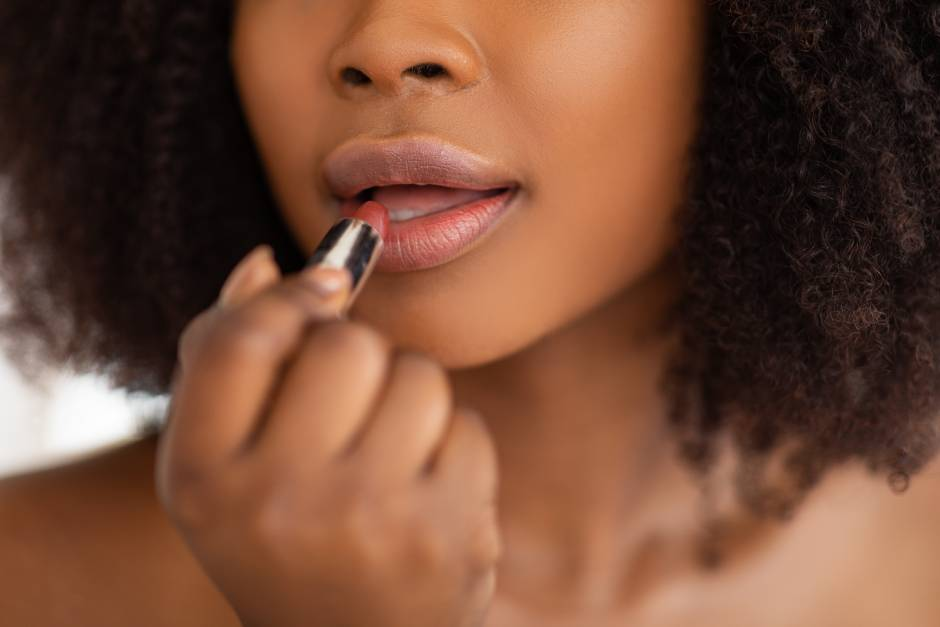 Aprende a aplicarte maquillaje paso a paso con estos trucos 16 image 63