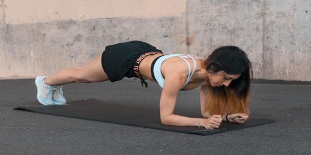 Tres ejercicios isométricos para marcar abdominales 1 image 65