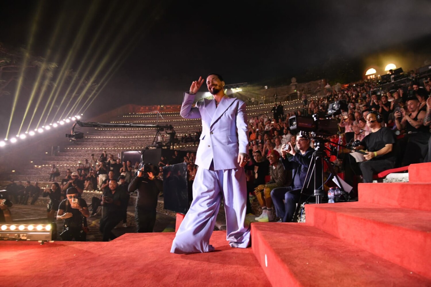 J Balvin, conquista Altos de Chavón en el cierre de los Latin American Fashion Awards 9 image3 2