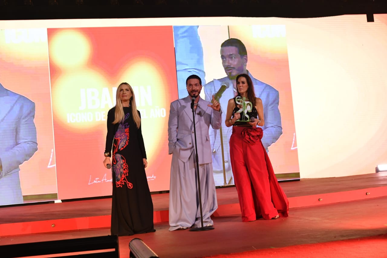 J Balvin, conquista Altos de Chavón en el cierre de los Latin American Fashion Awards 7 image7