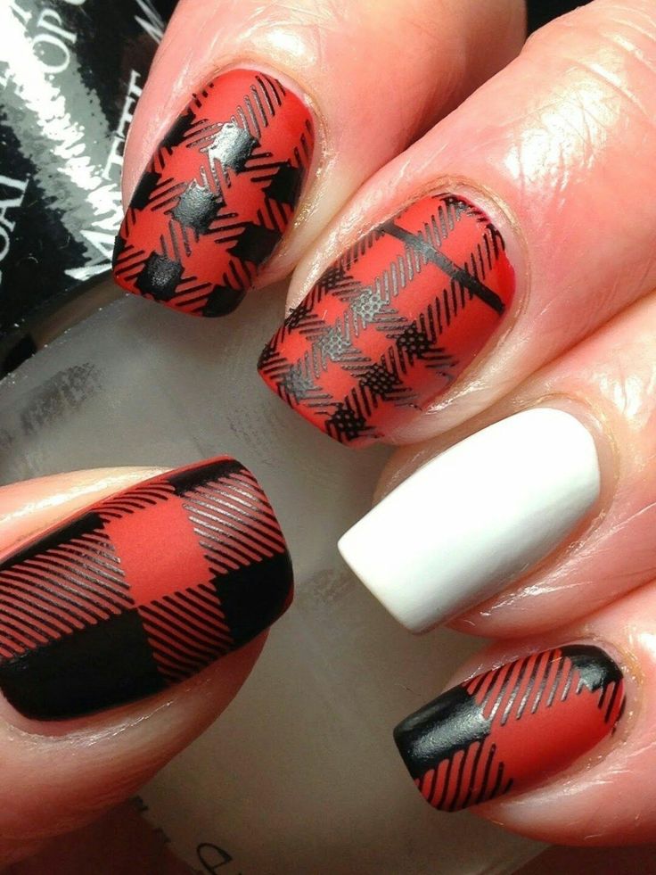 uñas de colores