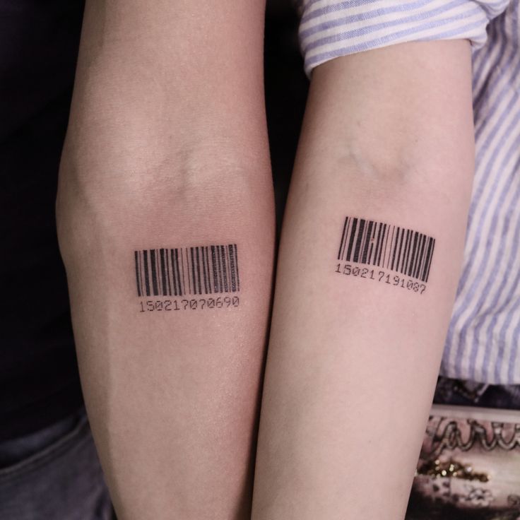 12 tatuajes de parejas originales y discretos que seguro querrás hacerte 17 9d0cc2452e599ed1d0c55cca025da9a7