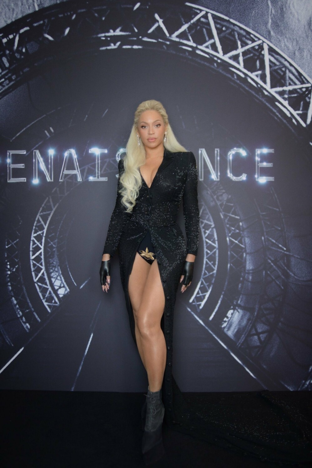 Beyonce celebra la premier de su documental Renaissance con un desfile de estrellas 3