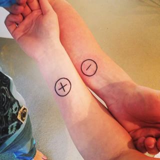 12 tatuajes de parejas originales y discretos que seguro querrás hacerte 12 d59868c88feeb34e540a6b7866c70c9e