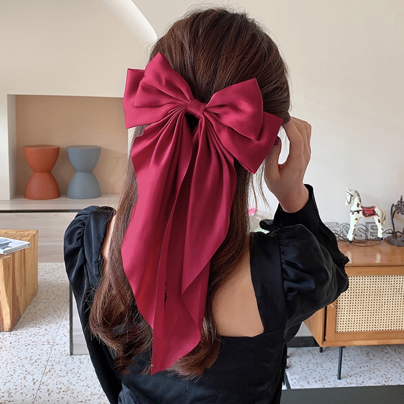 ¿Qué me pongo? Opciones de looks para las fiestas de fin de año 2023 22 da103f132989bdd42b28e1806823819e
