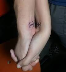 12 tatuajes de parejas originales y discretos que seguro querrás hacerte 11 descarga 1