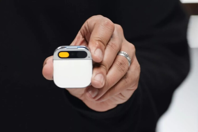 AI Pin