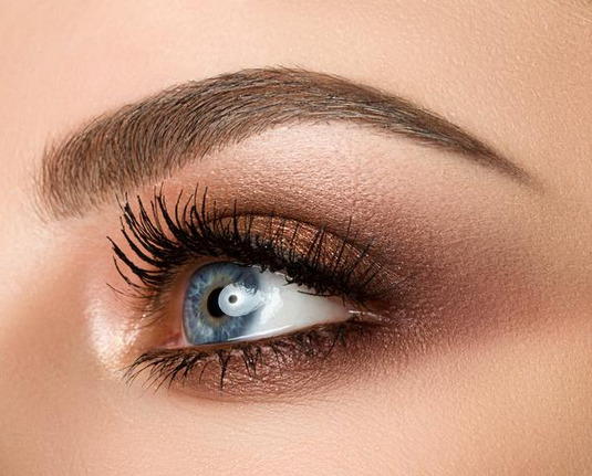 Sigue los siguientes consejos para disimular las ojeras con maquillaje 4 Ojeras