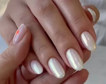 Tendencias de uñas 2024: formas, diseños y colores 3 image 42