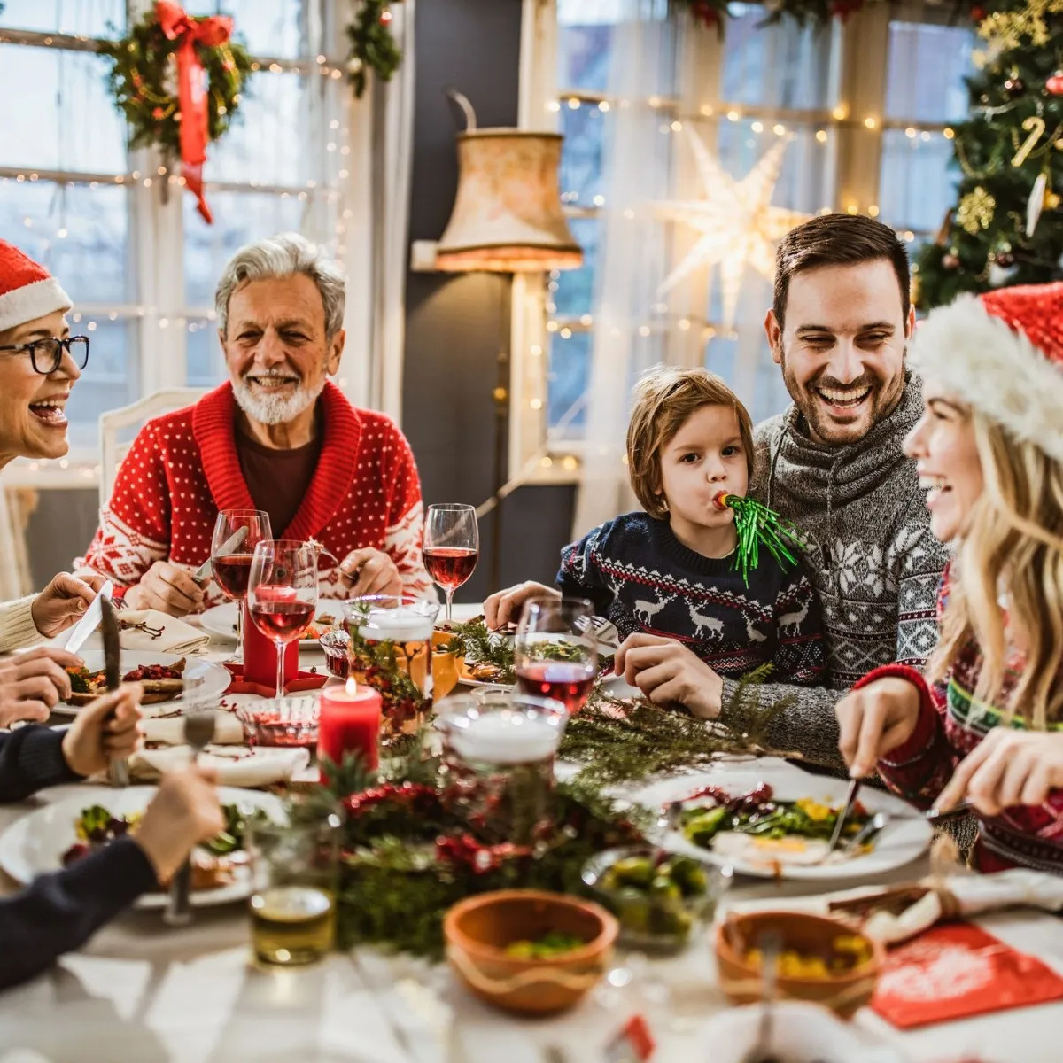 ¿Cómo celebras la Navidad según tu signo zodiacal? Te contamos... 7 image 5 3