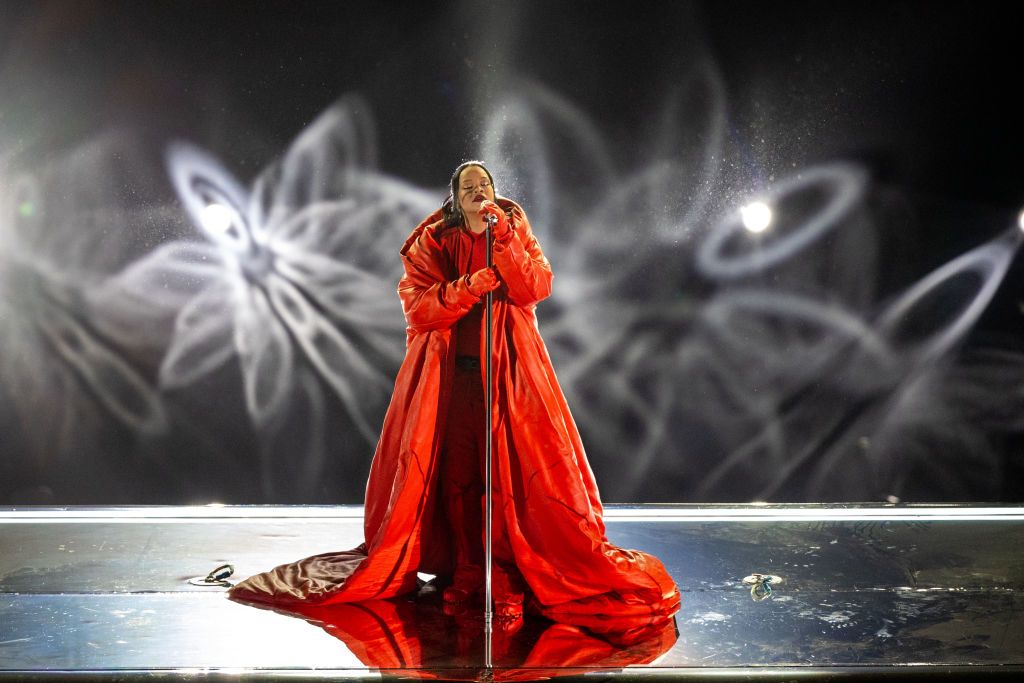 Los momentos más virales que nos deja el 2023 8 rihanna performs during halftime at super bowl lvii between news photo 1676305433