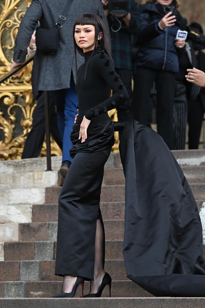 zendaya schiaparelli paris fashion week 311785 1705936164971