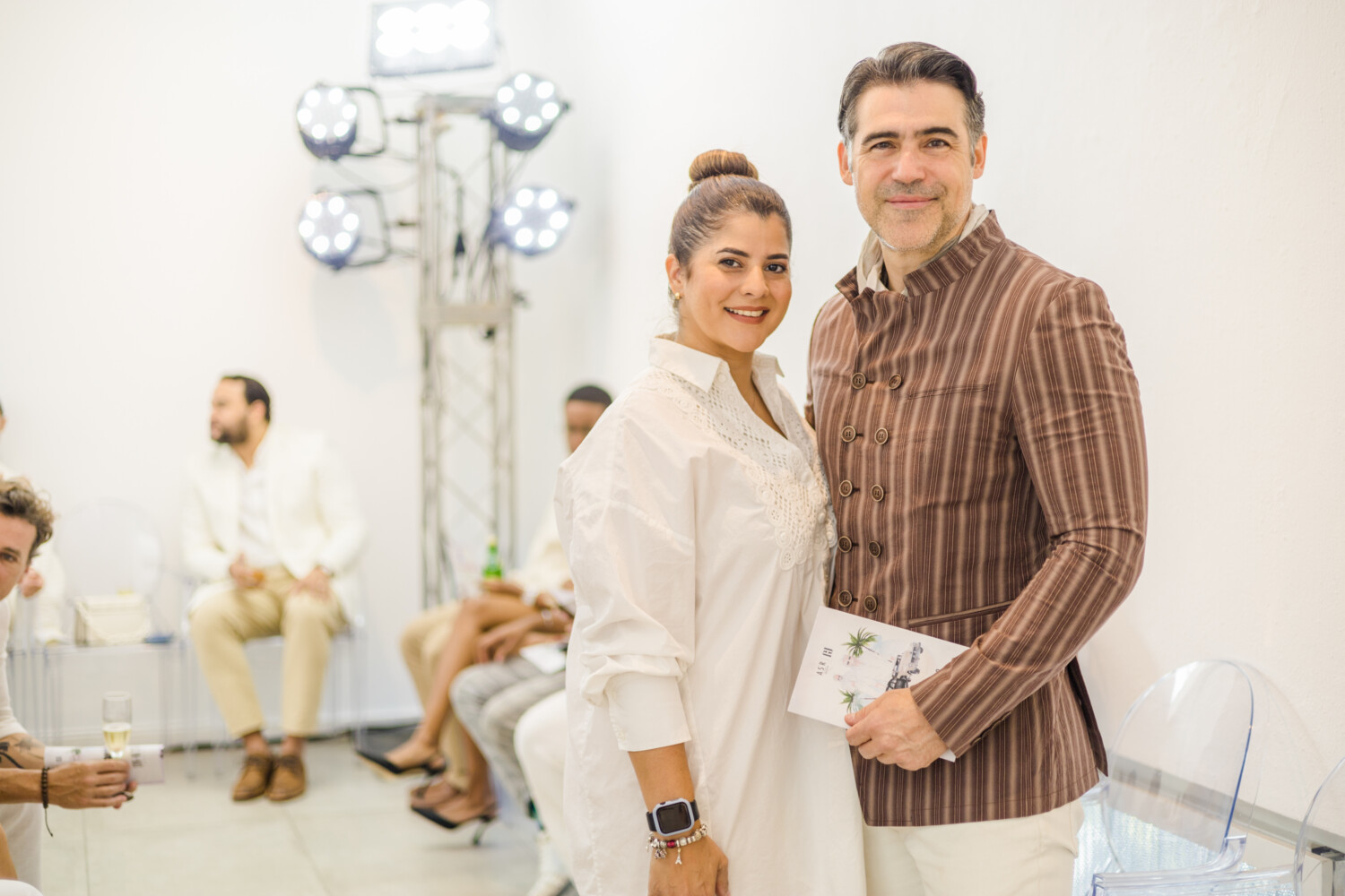 José Jhan presenta su colección CFW-ME 20-30 5 4. Dominique Bonelly y Jose Guillermo Cortines