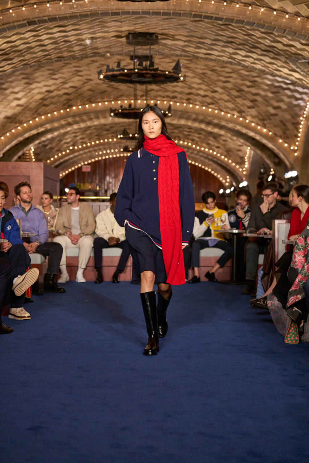FW24 NYFW RUNWAYFULLLOOK P6 027