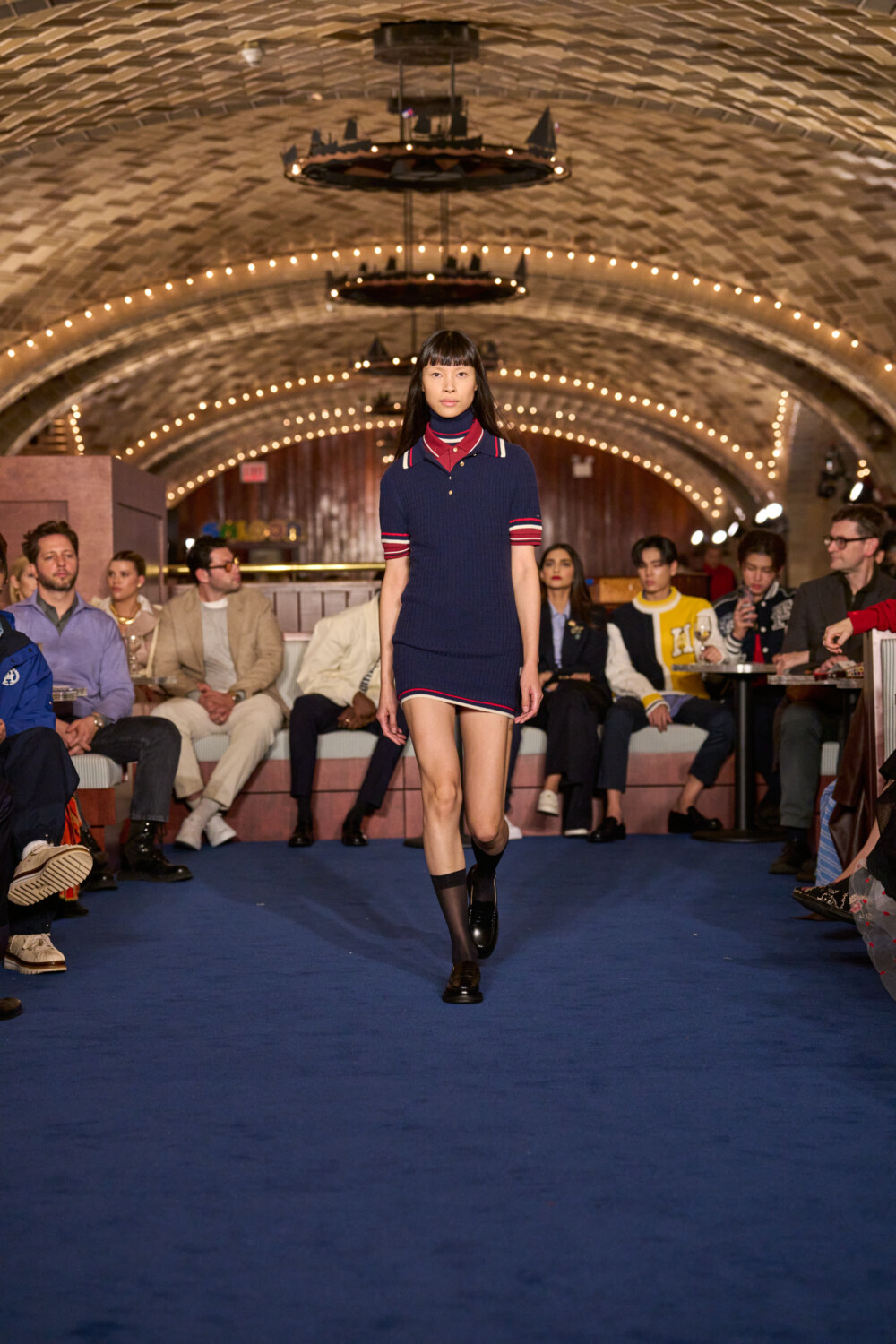 FW24 NYFW RUNWAYFULLLOOK P6 031 1