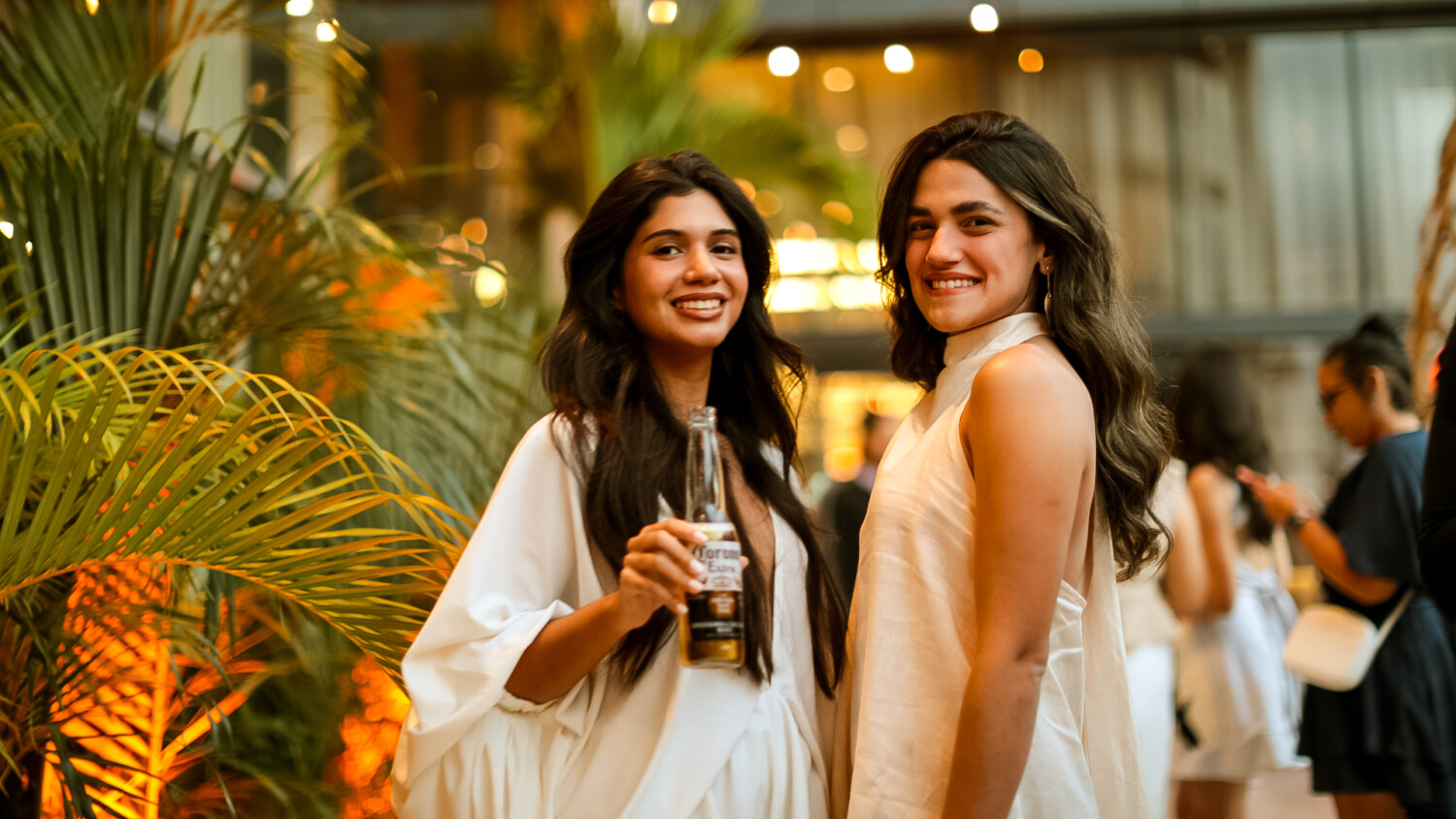 6 Aalayah Gonzalez y Rosa Arencibia
