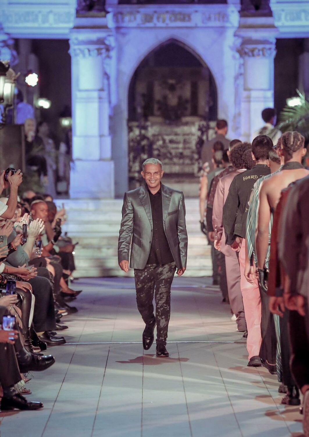 Trendy Fashion Week convirtió con éxito en una gran pasarela internacional el Faro a Colón 2 IMG 20240318 WA0021