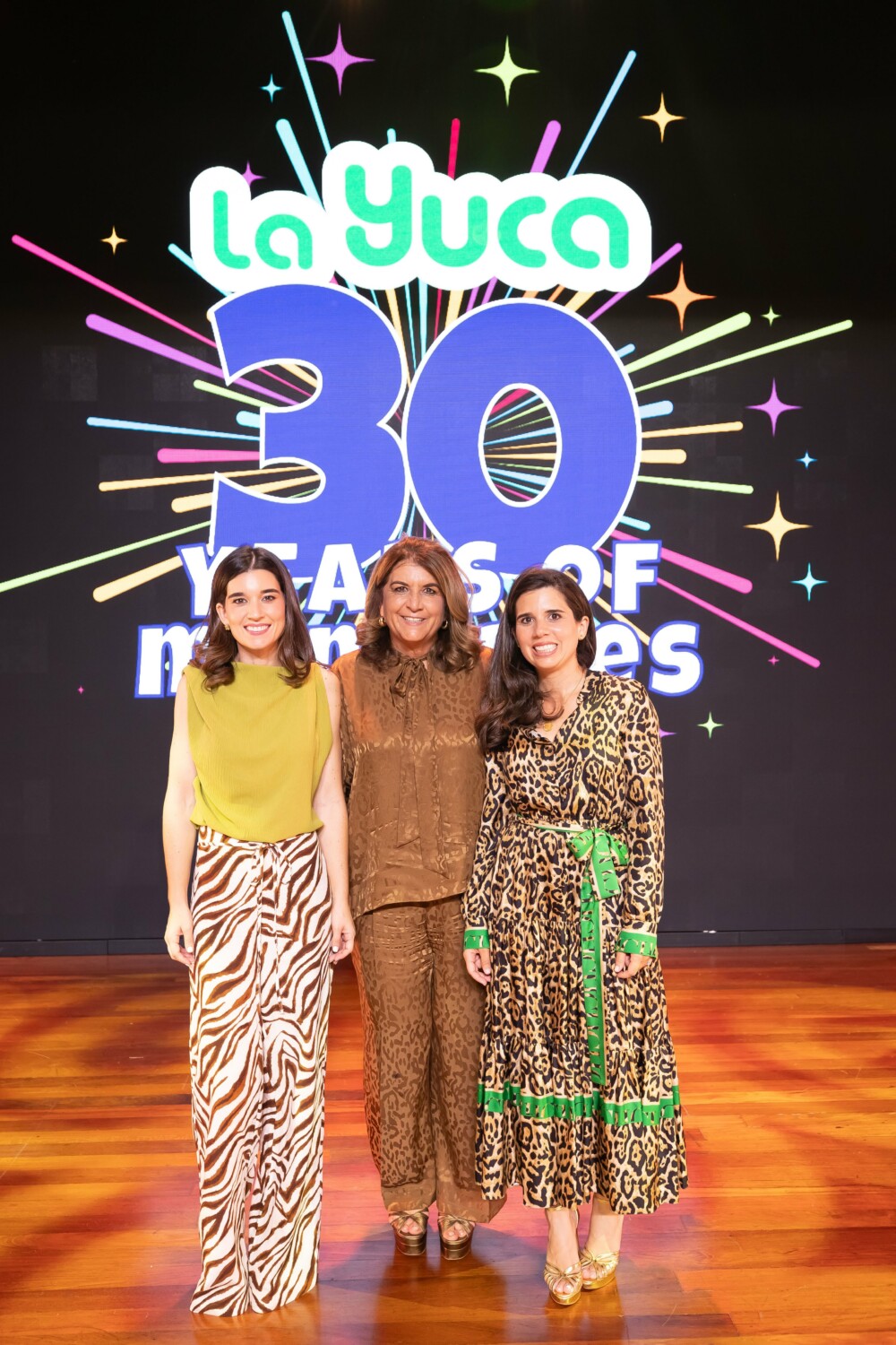 8020 Foto Principal Claudia Armenteros Valerie Garip y Anabel Armenteros