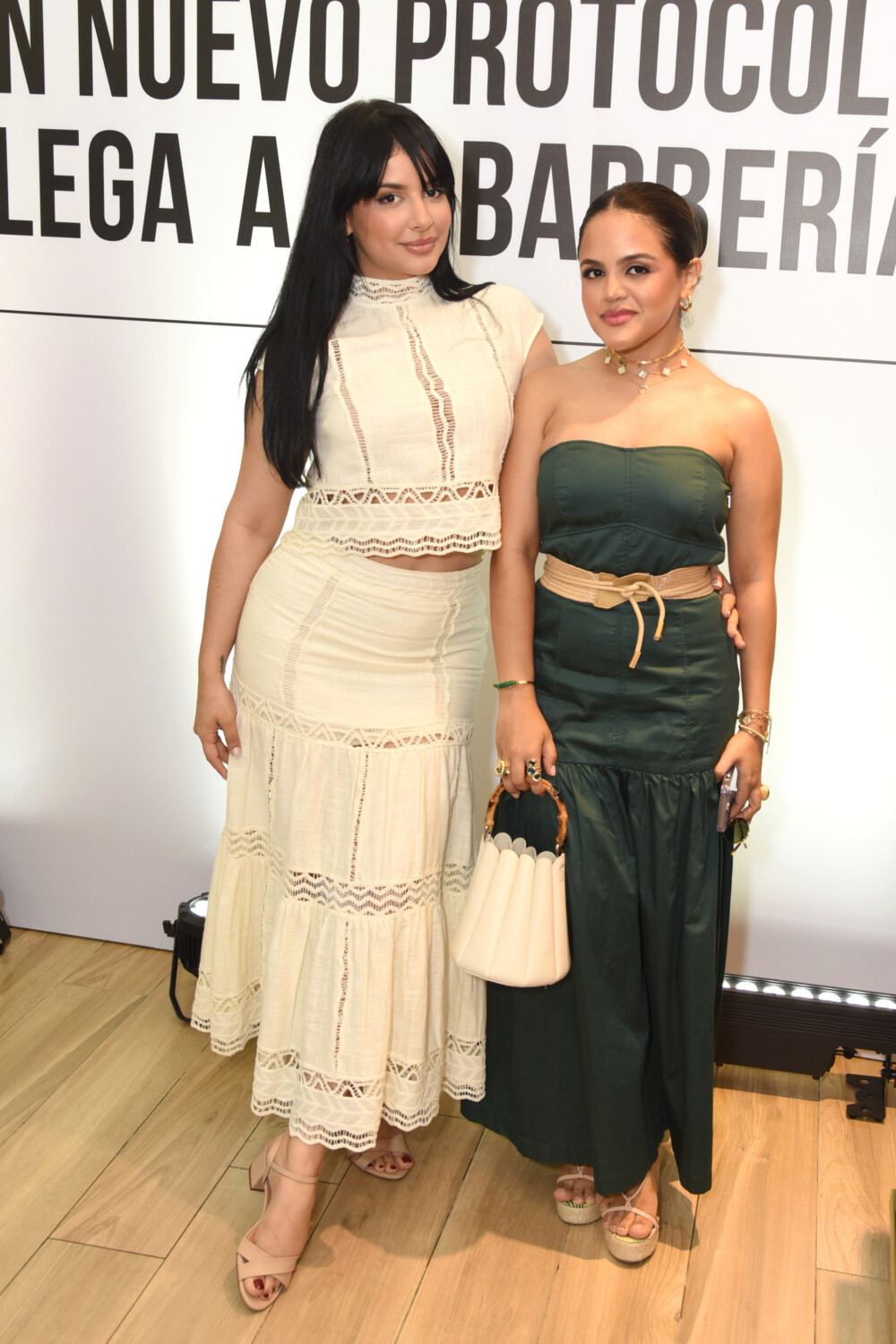 Keyther Estévez inaugura Luxury Barber 2580 Studio 1 9417 Claudia Canzanella y Sherianne Pilarte