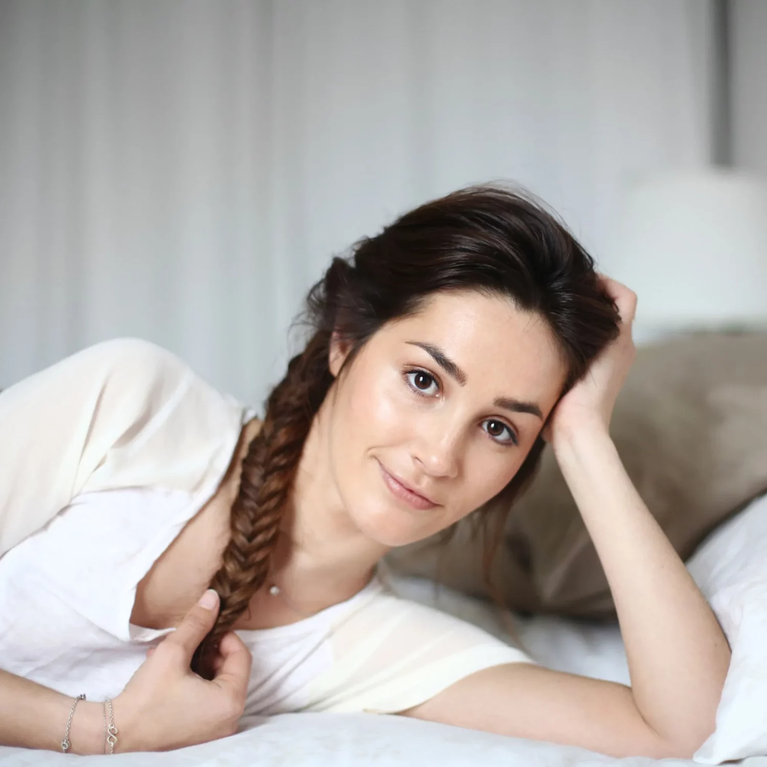 beneficios de dormir con trenzas