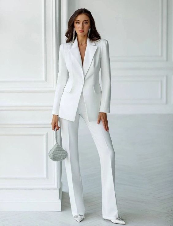 Estilos de vestir para ocasiones especiales: looks imprescindibles con traje tweed en tu closet 7 492269b586ee9565bce2f122ea63c969