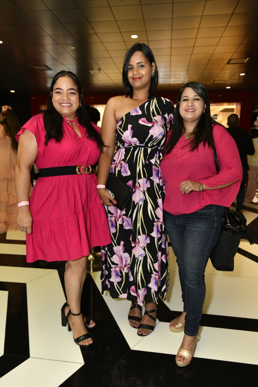 Evelyn de Jesus Cheila Rosario Cynthia Rey