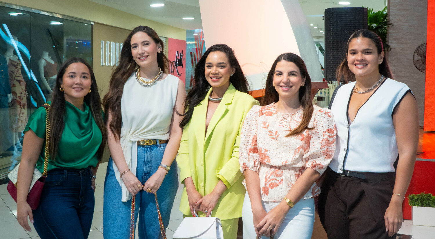 Acrópolis Business Mall Lanza la Campaña “Mesa para Todos” Celebrando su Diversidad Gastronómica 6 Franchesca Morel Krystie Amiama Raysa Carolina Sanchez Nicole Heinsen Graciela Vargas