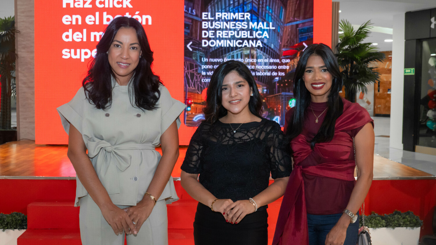 Acrópolis Business Mall Lanza la Campaña “Mesa para Todos” Celebrando su Diversidad Gastronómica 5 Michelle Duran Fiorella Aguilar Clarideli Santos