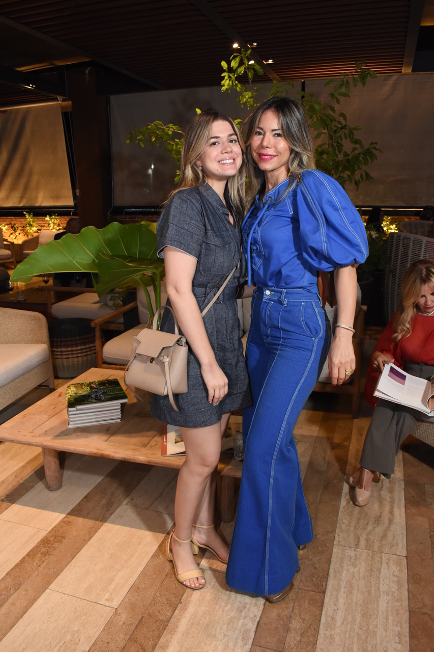 Sara Yunen y Jennifer Munoz 1 1