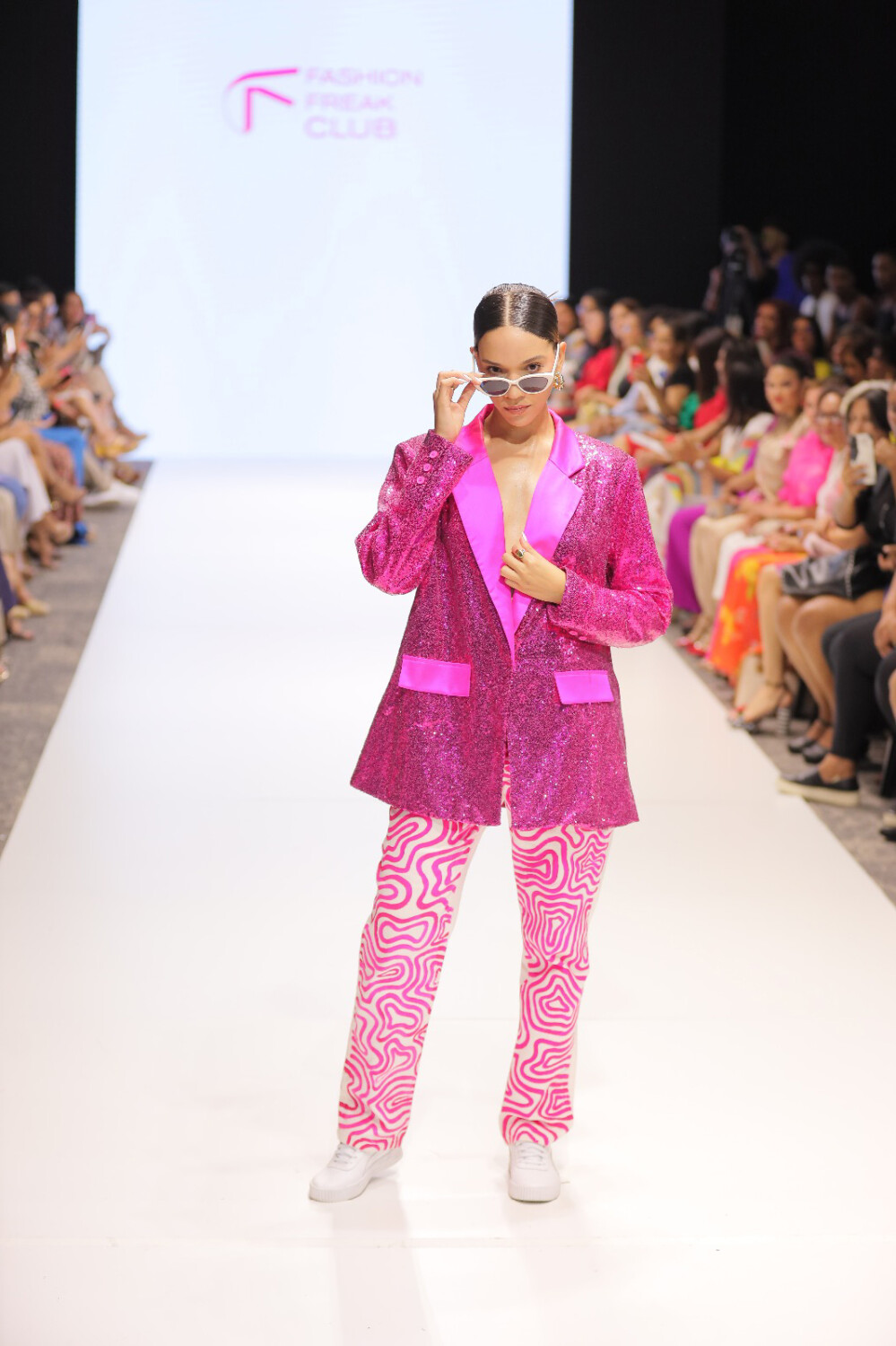 Fashion Freak se une al RDFW y presenta la colección 'Streetstyle', inspirada en la moda urbana de las calles dominicanas 3 WhatsApp Image 2024 10 17 at 11.26.02 AM 4