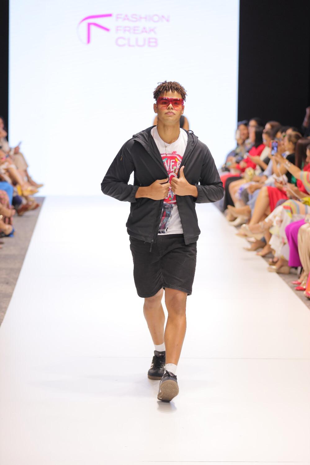 Fashion Freak se une al RDFW y presenta la colección 'Streetstyle', inspirada en la moda urbana de las calles dominicanas 8 WhatsApp Image 2024 10 17 at 11.26.03 AM 4