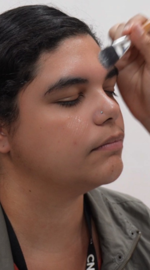 Transformaciones de Halloween: Maquillaje a dos caras paso a paso 5 WhatsApp Image 2024 10 30 at 2.47.20 PM 3